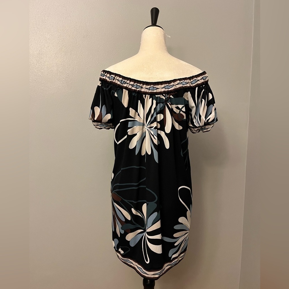 Bcbgmaxazria Off-Shoulder Patterned Mini Shift Dr… - image 4